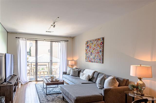 Foto del edificio - 4333 Gilbert Ave