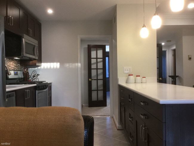 Foto del edificio - 12 Cross Keys Rd