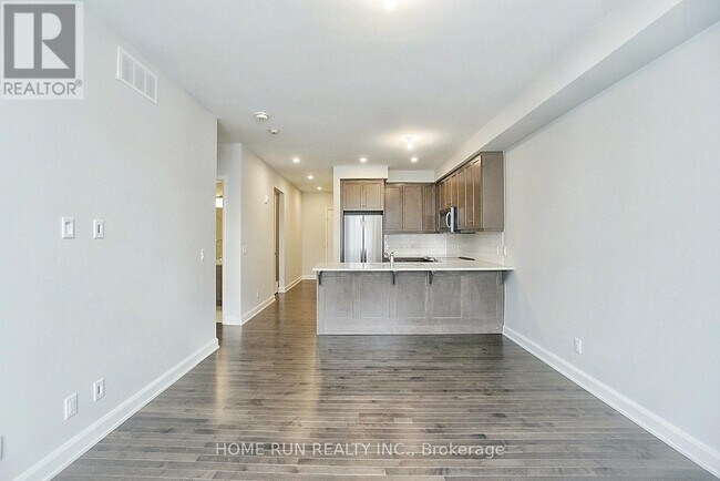 Building Photo - 170-170 Boundstone Way
