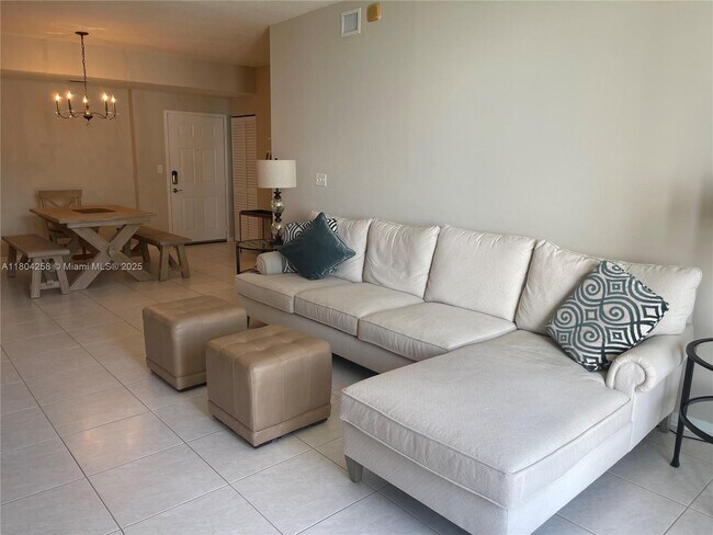 Foto del edificio - 2080 S Ocean Dr