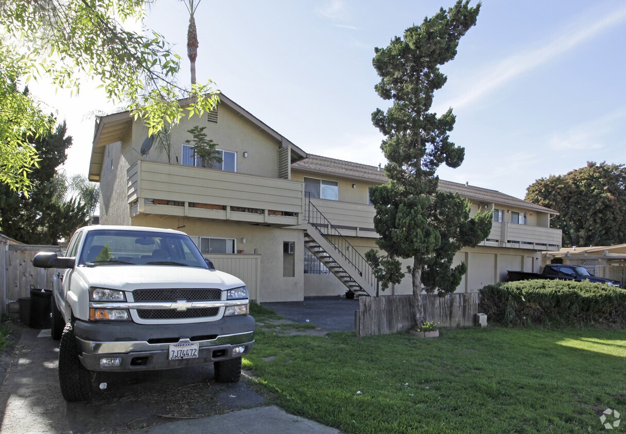 Foto principal - 1061-1071 E Washington Ave