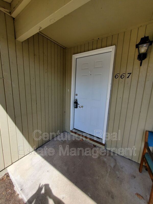 Foto del edificio - 667 Glen Creek Rd NW