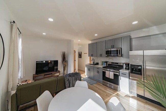 Building Photo - 3637 34th St
