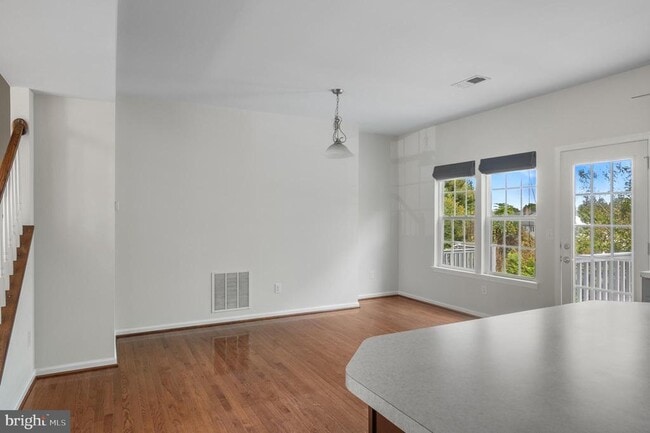 Foto del edificio - 432 Scarecrow Ct