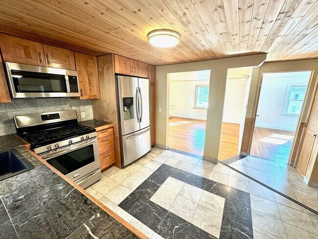 Building Photo - 163 Suomi Rd