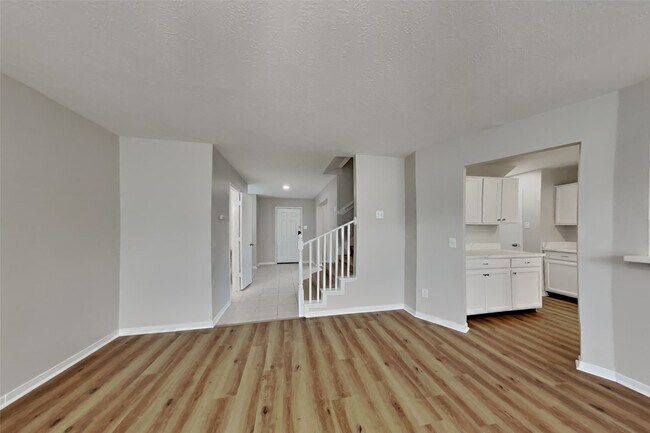 Foto del edificio - 18327 Willow Moss Dr