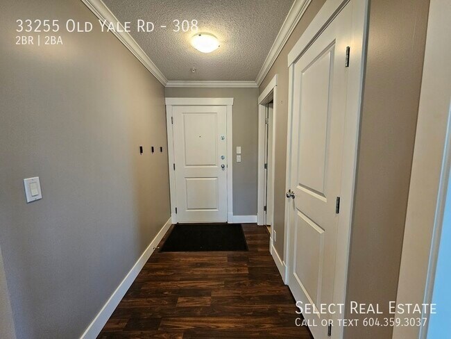 Photo du bâtiment - 33255 Old Yale Rd