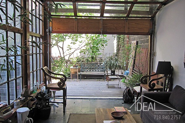 Foto principal - 247 Kent Ave