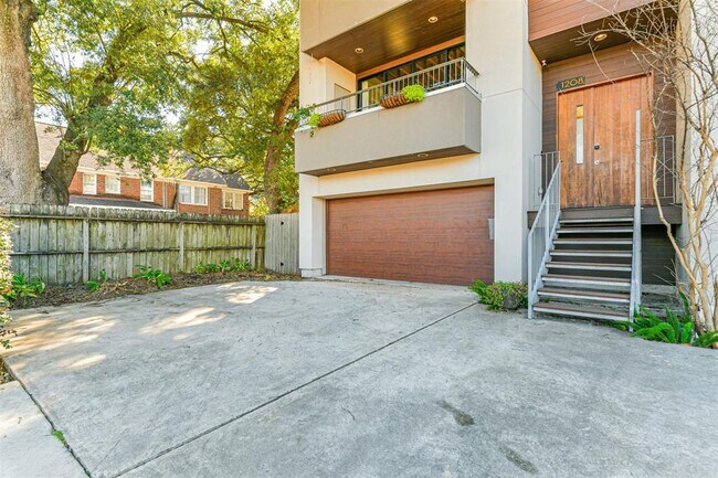 Building Photo - 1208 Wichita St