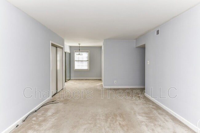 Building Photo - 2603 Arlington Blvd