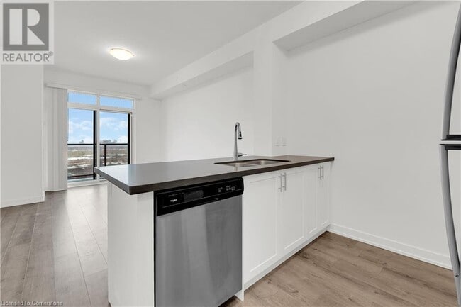 Building Photo - 5055 Greenlane Rd
