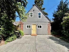 Building Photo - 13050 39th Ave NE