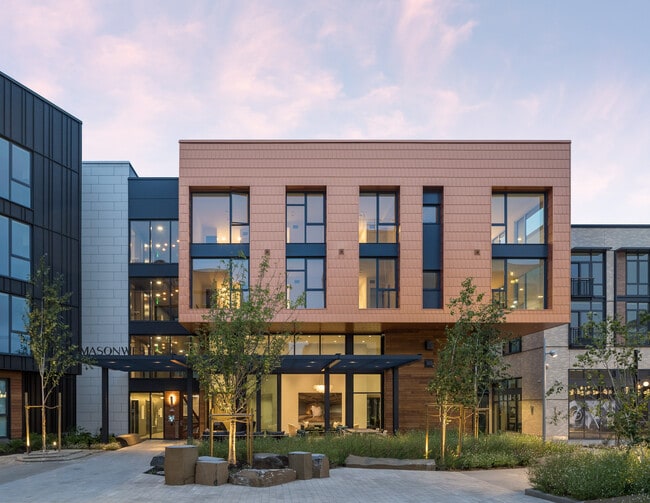 Building Photo - Mason on Mariposa