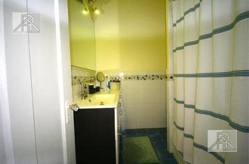 Foto del edificio - 330 St Paul St