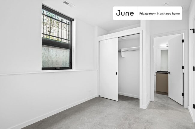 Building Photo - Room in Shared 4 bed/3.5 bath home