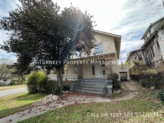 Building Photo - 1501 W 22nd St