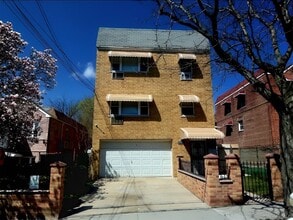 Building Photo - 1465 Burke Ave