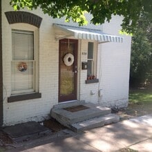 Building Photo - 838 E 3rd Ave