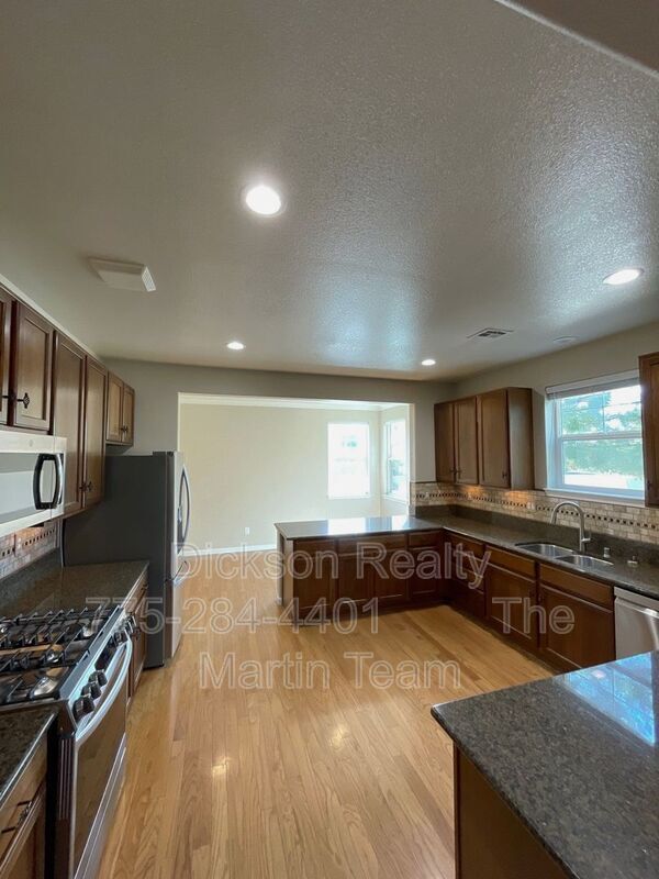 Foto del edificio - 2145 Tara Ridge Trail