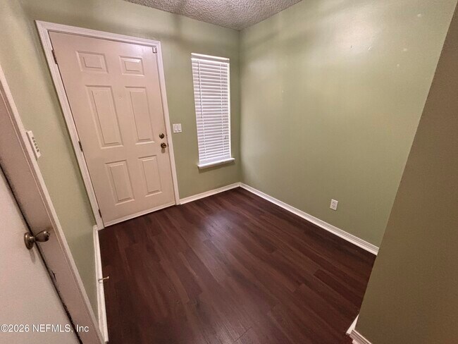 Foto del edificio - 8531 Sturbridge Cir W