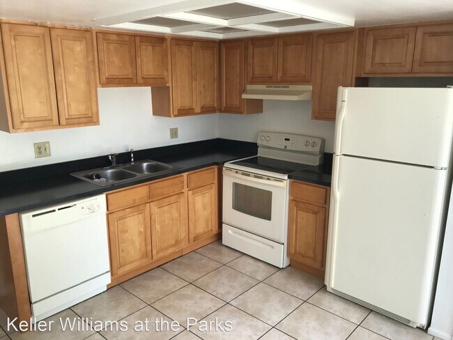 Building Photo - 2 br, 1.5 bath House - 3552 Khayyam Avenue