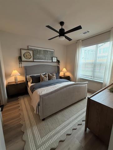 Building Photo - 4422 Janssen Ave