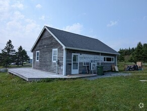 Building Photo - 140 Leslie Rd