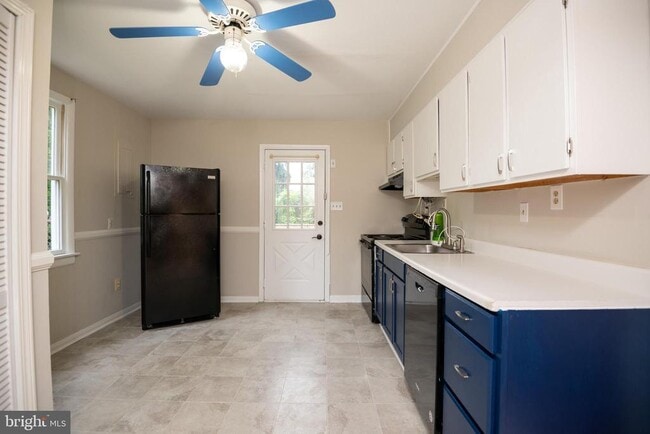 Foto del edificio - 839 Clifton Ave