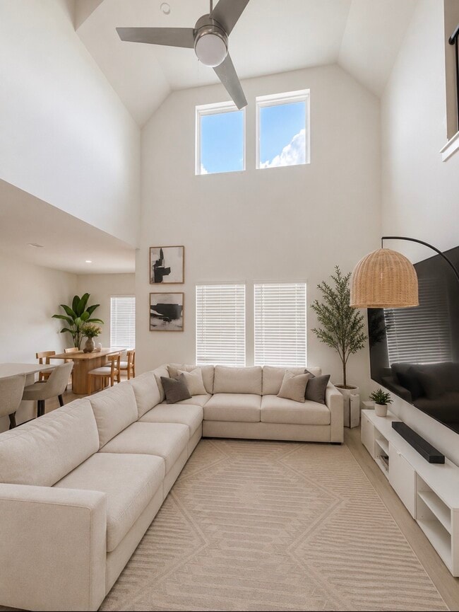 Building Photo - 3930 Edzell Heights Dr