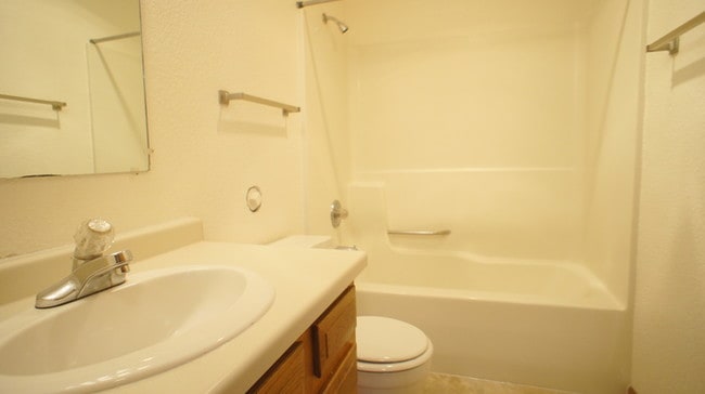 Building Photo - 1116 Northpoint Dr