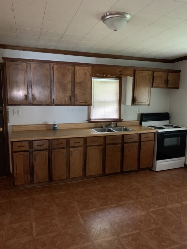Building Photo - 2 Bedroom in Honea Path