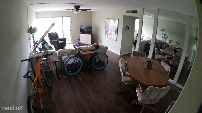 Foto del edificio - 4620 N 68th St