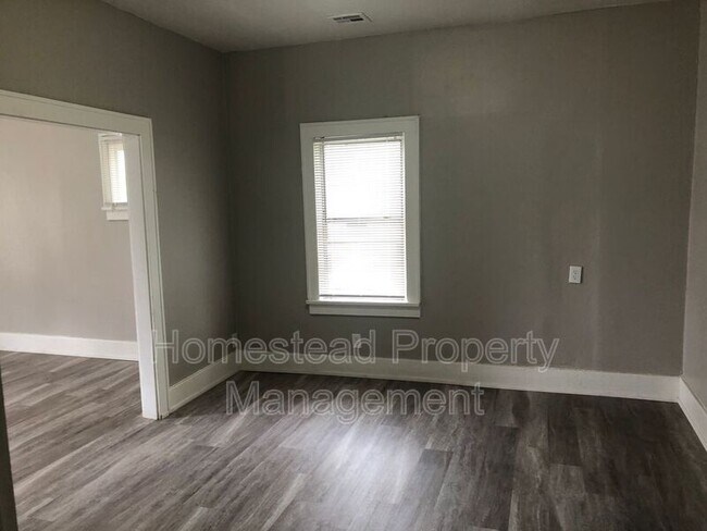 Foto del edificio - 1509 NE 19th St