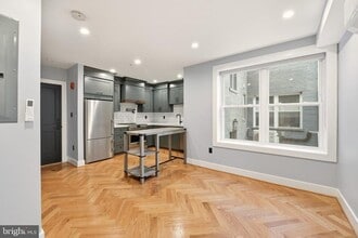 Building Photo - 1643 New Jersey Ave NW