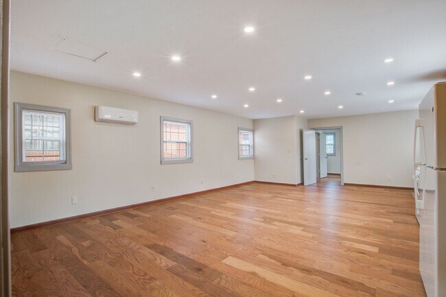 Foto del edificio - 198 Nassau St