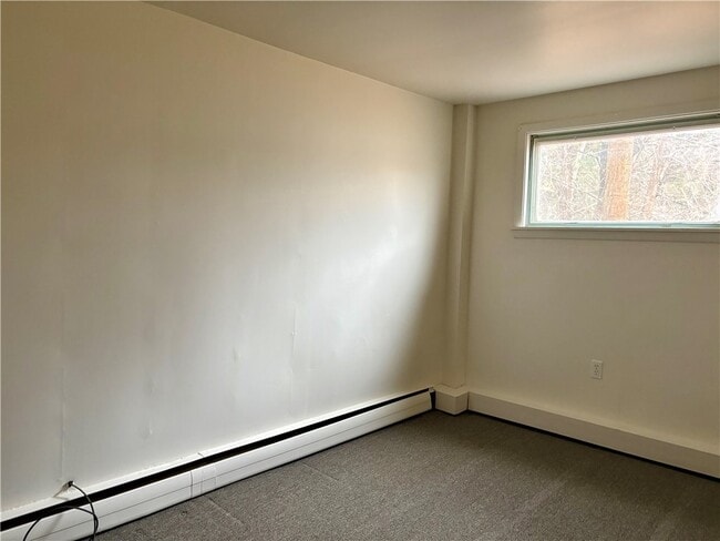 Building Photo - 116 W High St