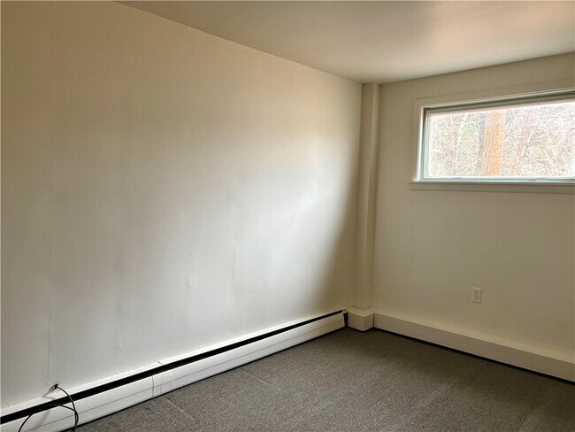 Foto del edificio - 116 W High St