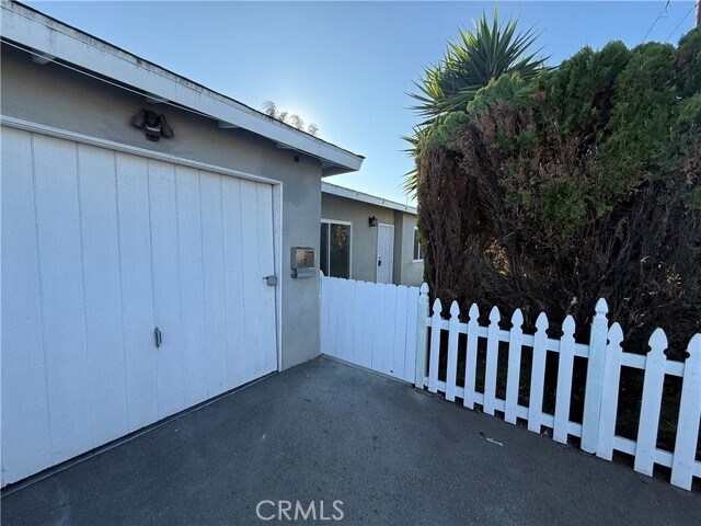 Foto del edificio - 2444 250th St