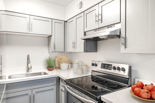 Building Photo - Atwater Apartments