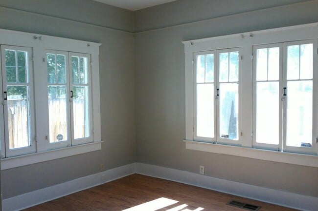 Foto del edificio - 1284 N Ferger Ave