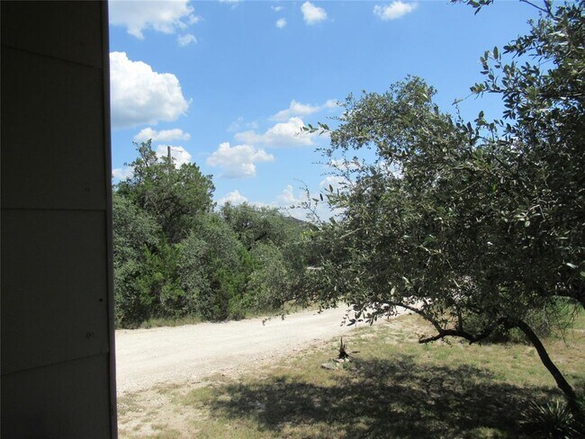 Foto del edificio - 10620 Deer Canyon Rd