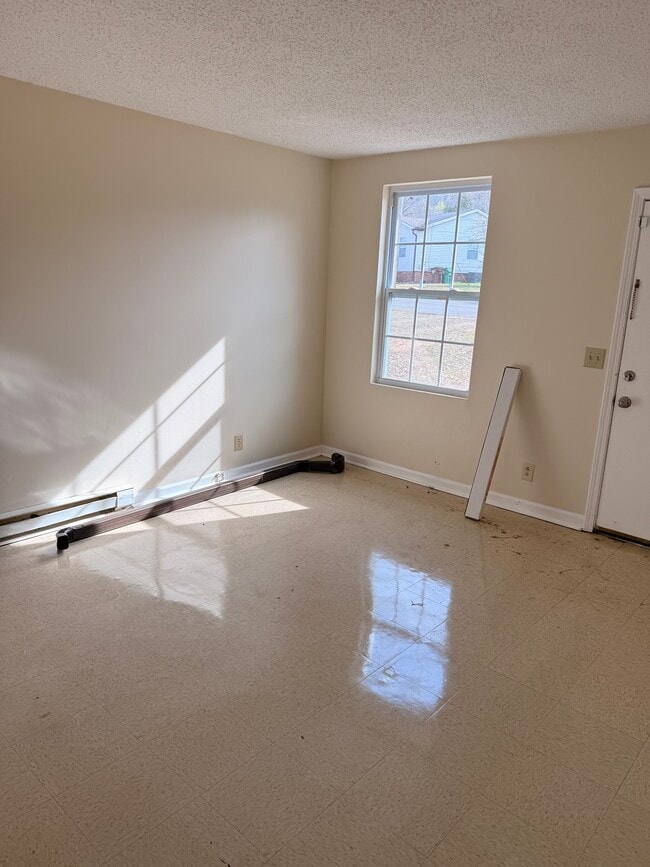 Foto del edificio - 4114 Hunting Dr