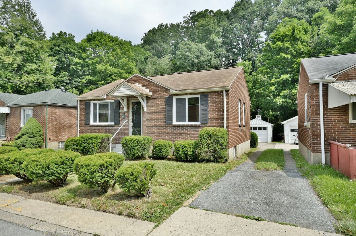 Foto principal - Charming 2-Bedroom Home for Rent in Bridge...