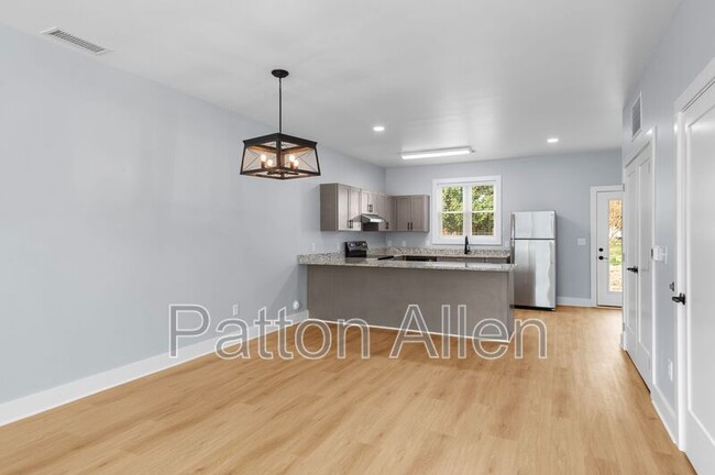Building Photo - 22 Catawba Valley Ct