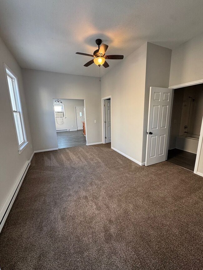 Foto del edificio - 1610 Cass St