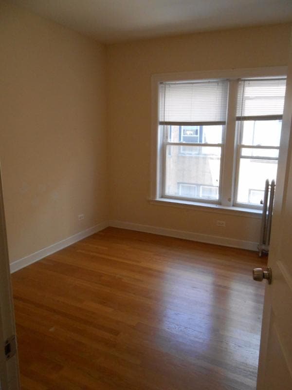 Building Photo - 3918 N Pine Grove Ave
