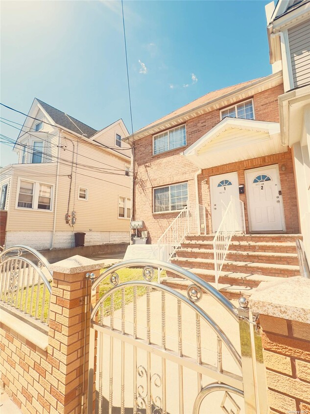 Primary Photo - 132-30 140th St