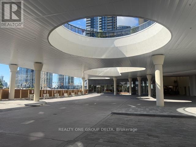 Building Photo - 5081 Hurontario St
