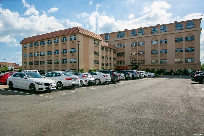 Foto del edificio - 185 Park Ave