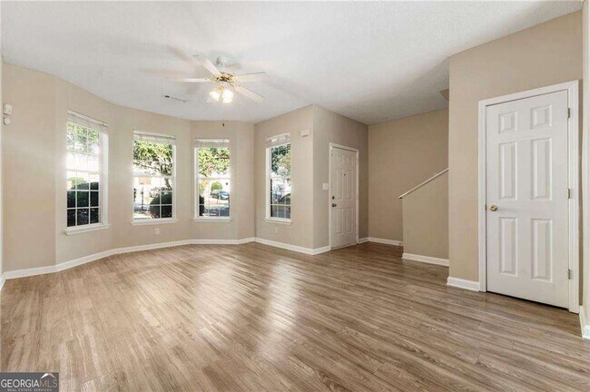 Building Photo - 6750 Sunset Hills Blvd